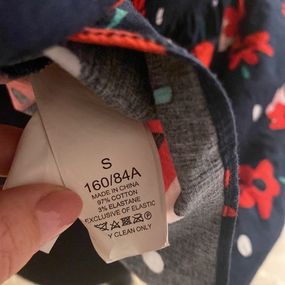 Kate Spade Whimsy Floral Puff Sleeve Top size small - Picture 9 of 10